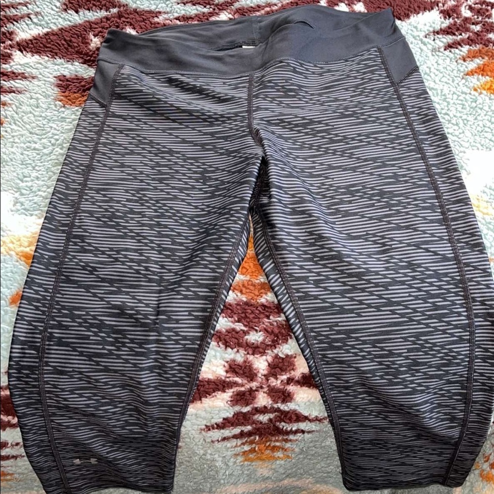 Under armour capris leggings